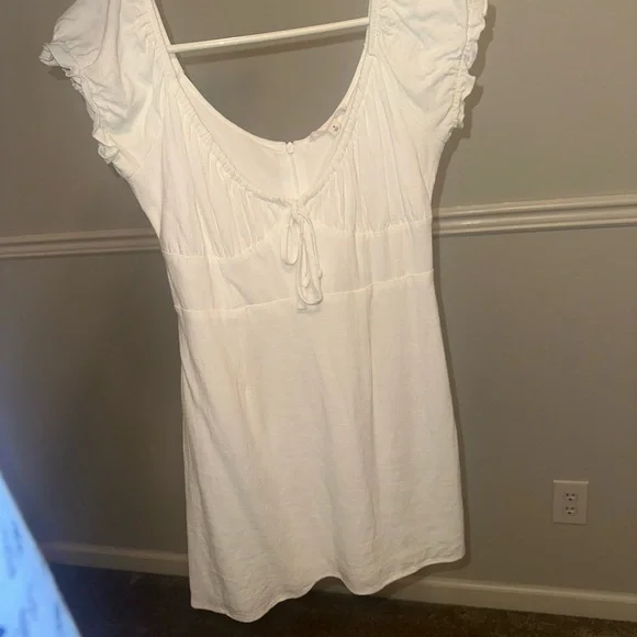 White Short Sleeve Dress - Picture 1 of 1